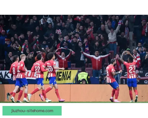 巴萨中卫蹬踏染红后获改判 西蒙尼愤怒挥手 马竞官方质疑判罚